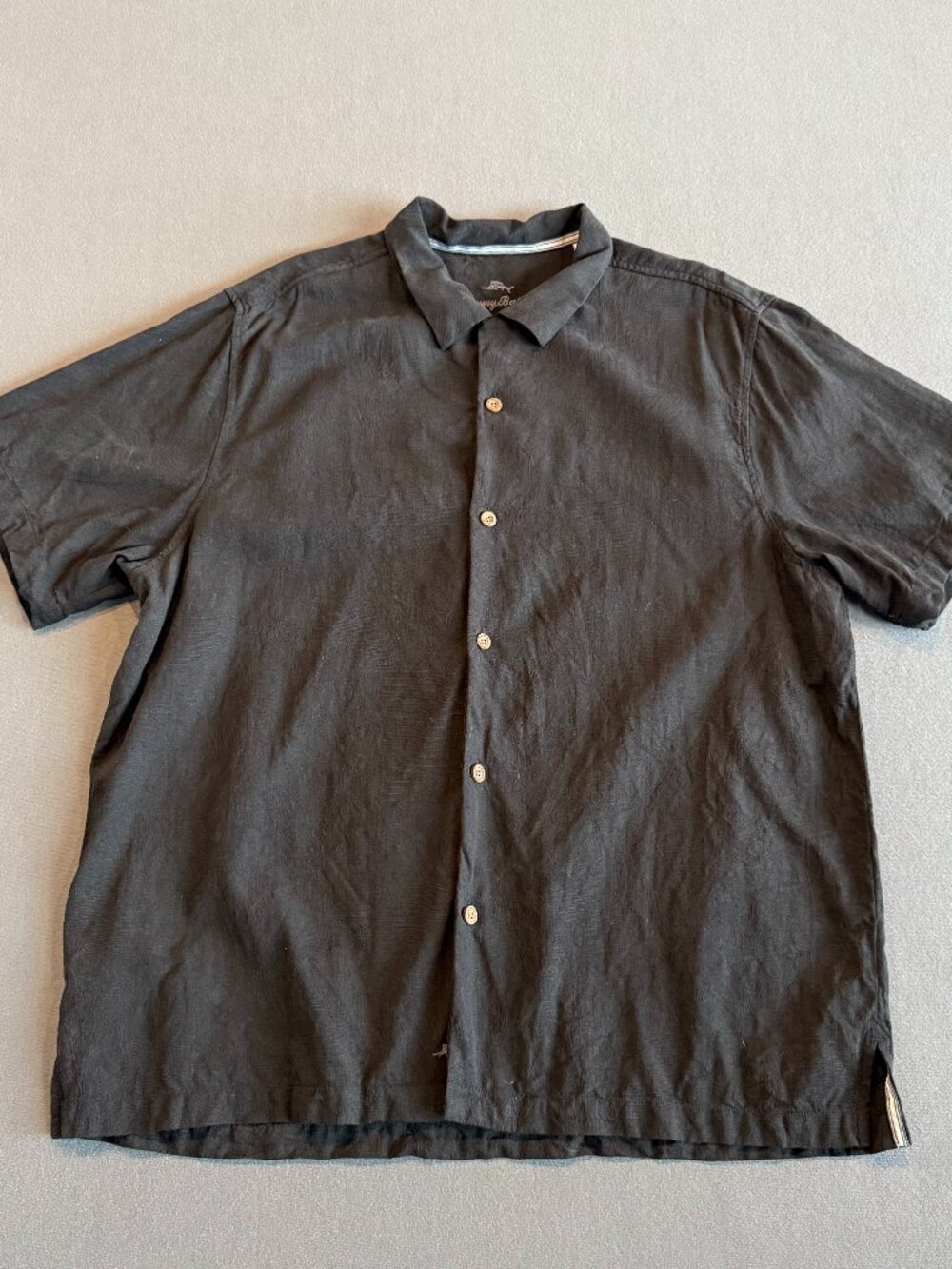 Tommy Bahama Men’s XL 100% Silk Black Jacquard Short Sleeve Button Up Shirt